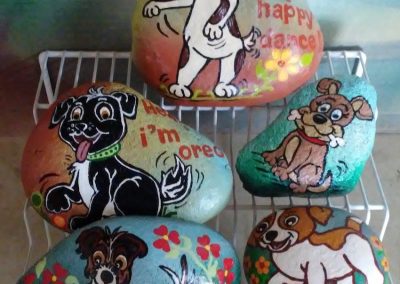 5 Painted Tocks Dogs